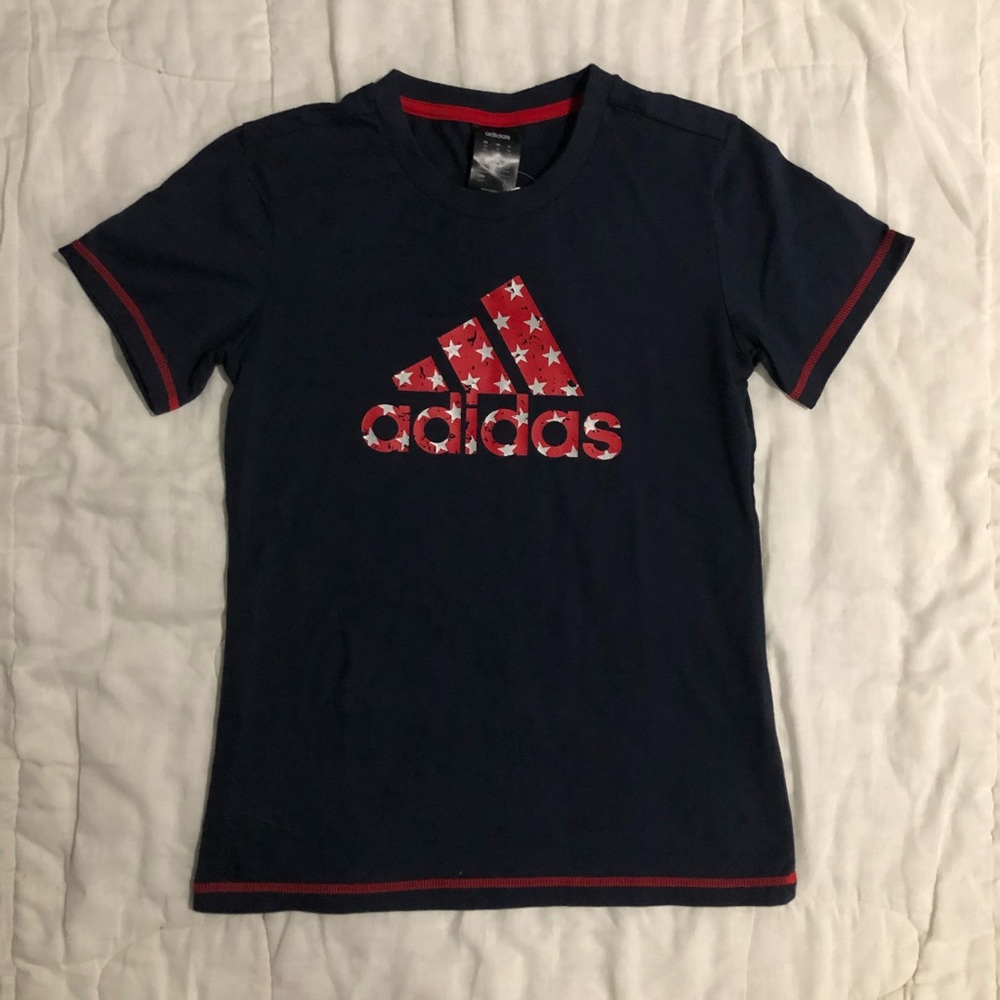 Woman’s Navy Adidas Graphic shirt XS